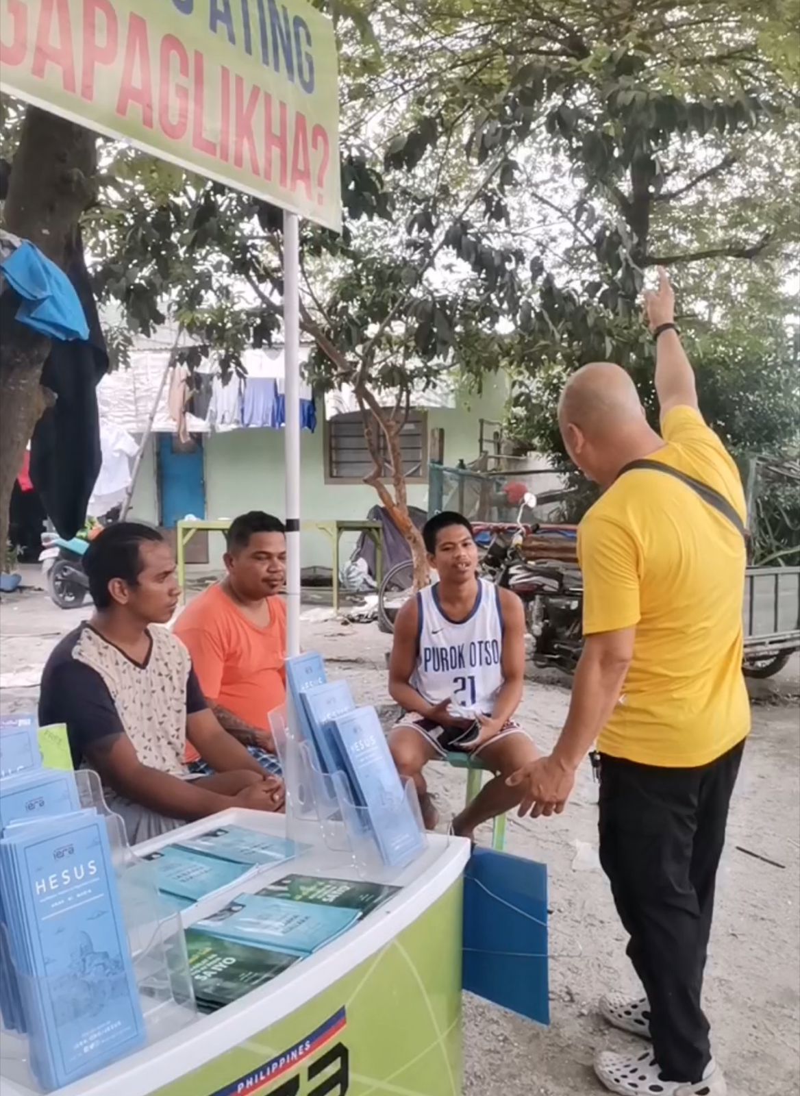 Street Dawah: A Hairdresser Finds Islam Across the Street 🌟