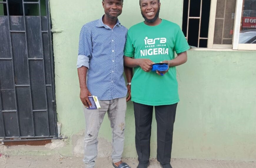 A morning of light: Spreading the message, one Quran at a time