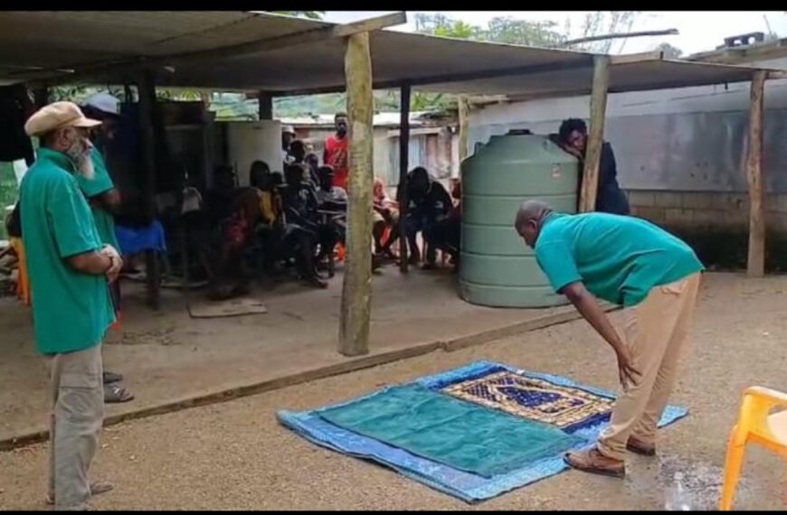 Ablution and adoration: Empowering New Muslims…
