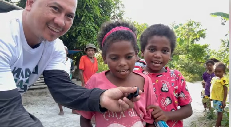 Bringing Light: Visiting the Muslim Villages of the Indigenous Aeta