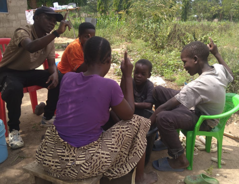 A Mother’s Courageous Step Toward Light…